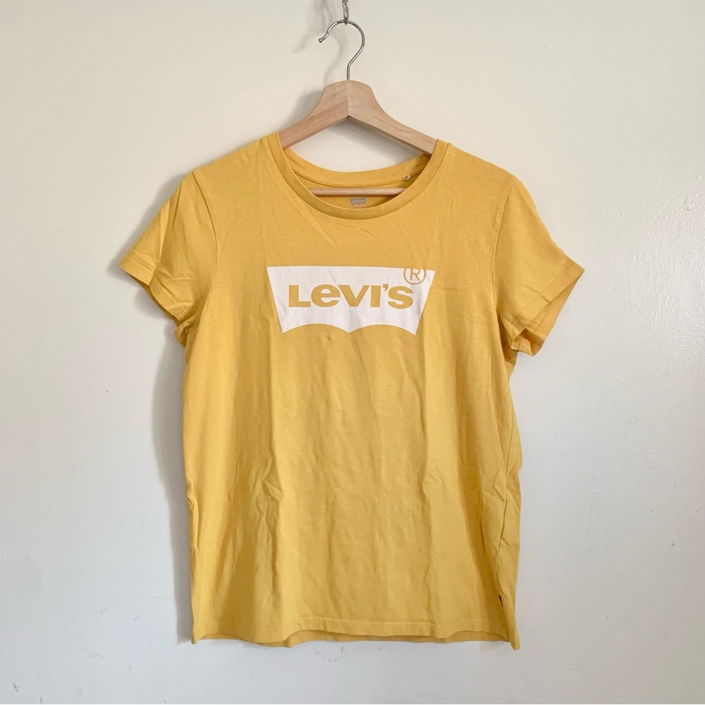 Levi's Yellow Crewneck Short Sleeves Tee Shirt Medium